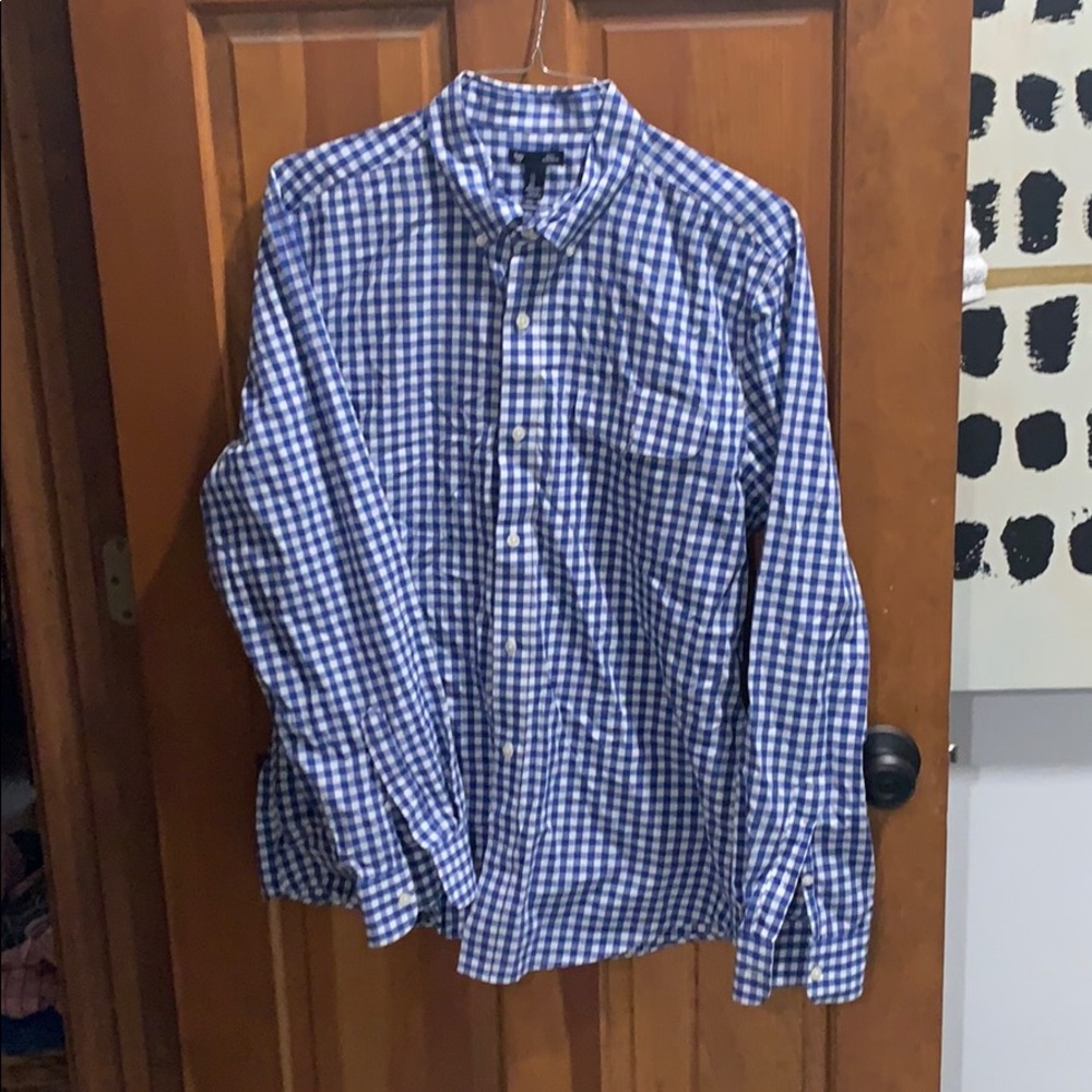Men’s GAP slim fit button down shirt